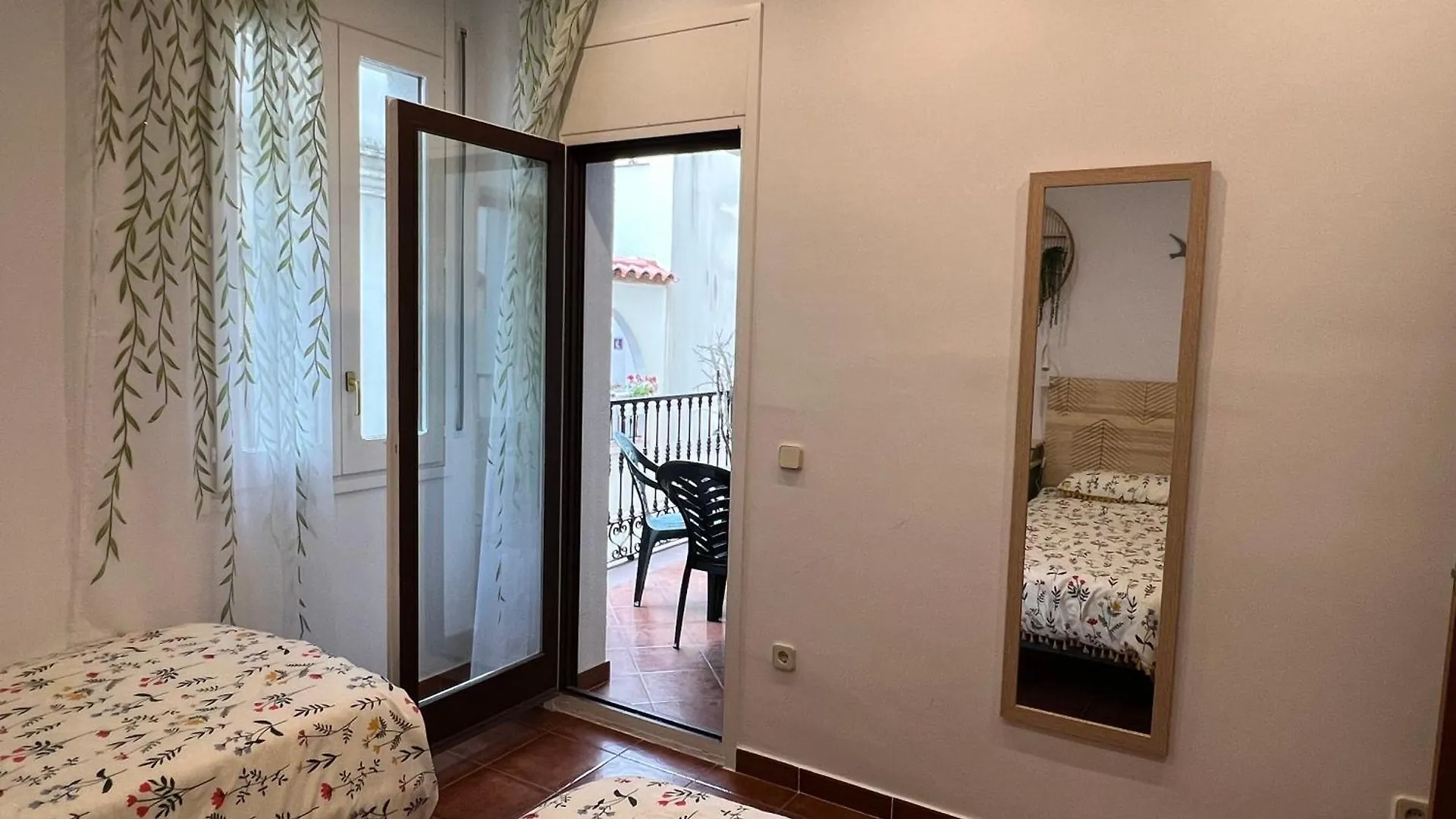 Apartment Old Town Tossa De Mar Spain